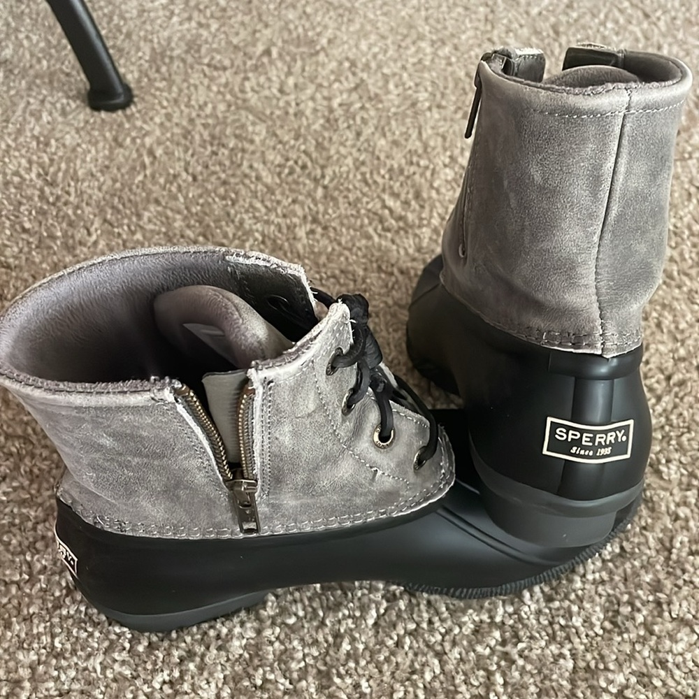 Sperry - Picture 4 of 4